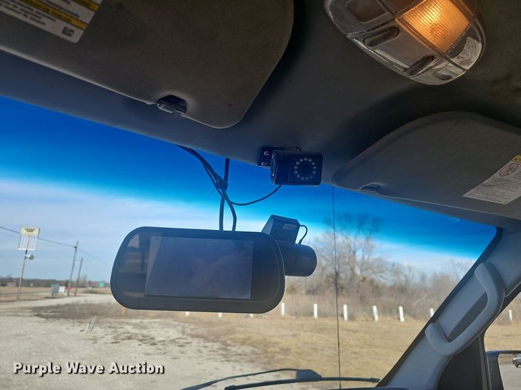 image for item EJ5854 2021 Ford E350 Super Duty delivery van