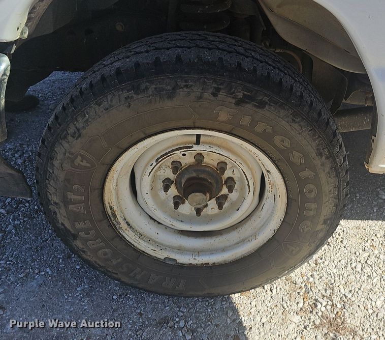 image for item EJ5854 2021 Ford E350 Super Duty delivery van