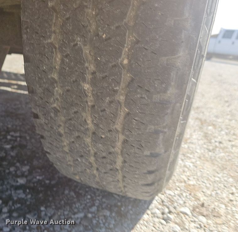 image for item EJ5854 2021 Ford E350 Super Duty delivery van