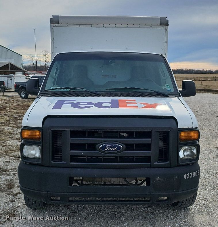 image for item EJ5855 2012 Ford E350 Super Duty  box truck