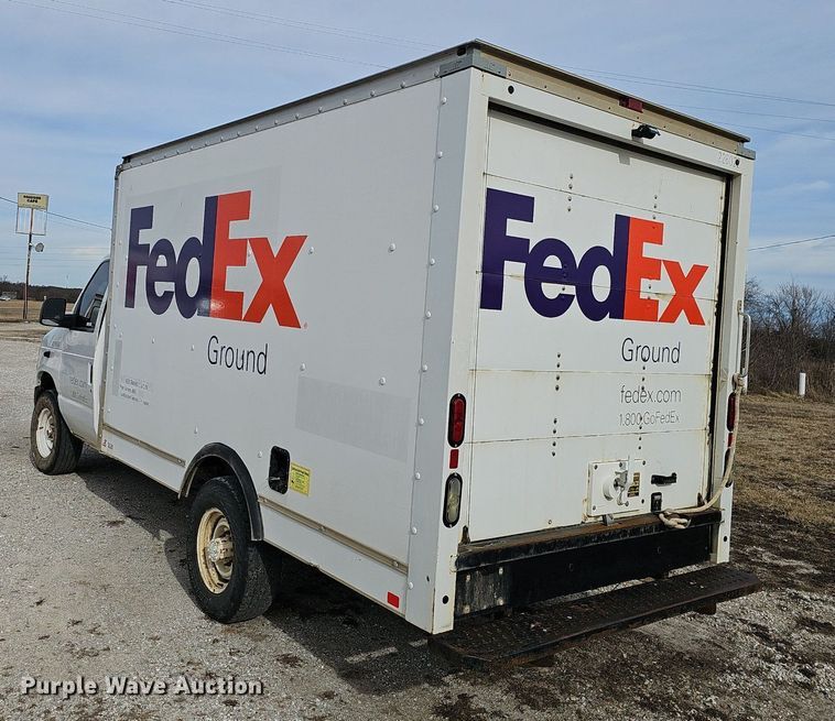 image for item EJ5855 2012 Ford E350 Super Duty  box truck