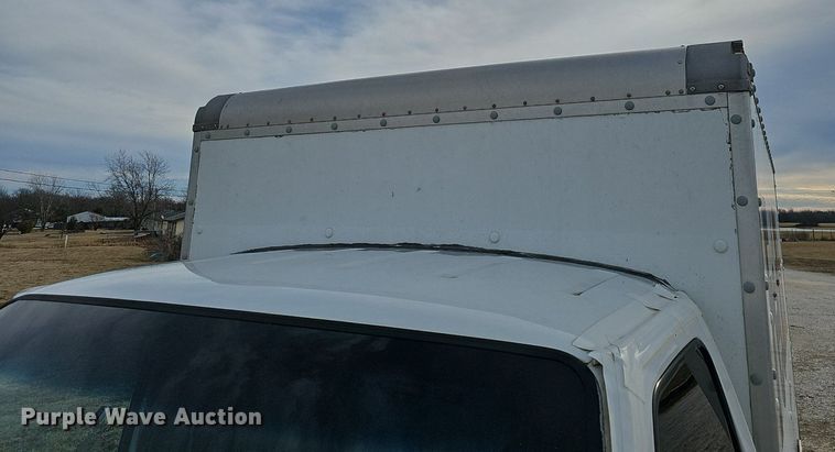 image for item EJ5855 2012 Ford E350 Super Duty  box truck