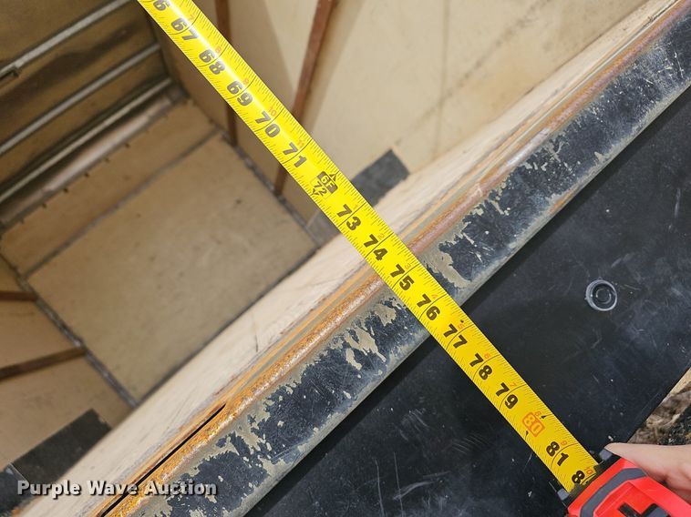 image for item EJ5855 2012 Ford E350 Super Duty  box truck