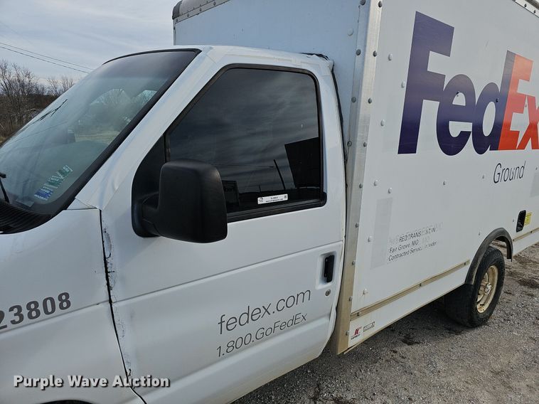 image for item EJ5855 2012 Ford E350 Super Duty  box truck