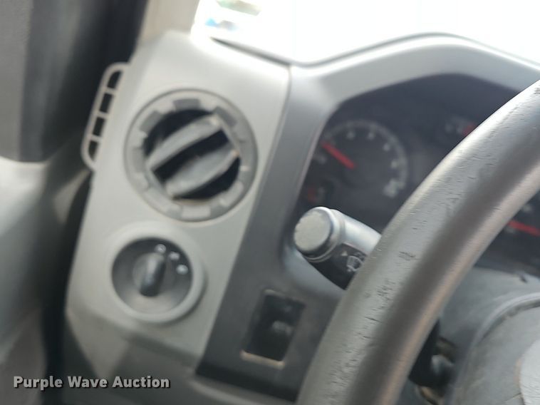 image for item EJ5855 2012 Ford E350 Super Duty  box truck