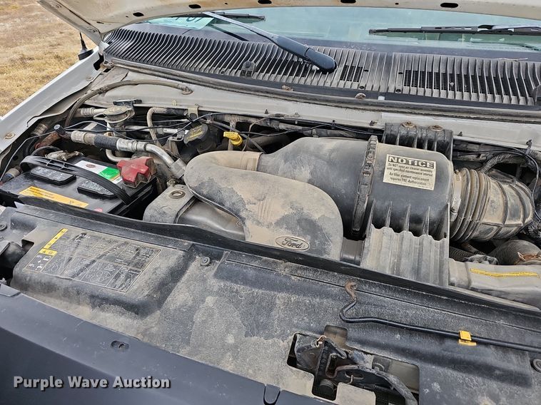 image for item EJ5855 2012 Ford E350 Super Duty  box truck