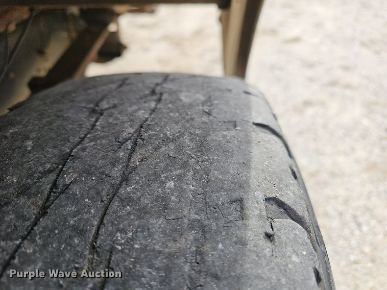 image for item EJ5855 2012 Ford E350 Super Duty  box truck