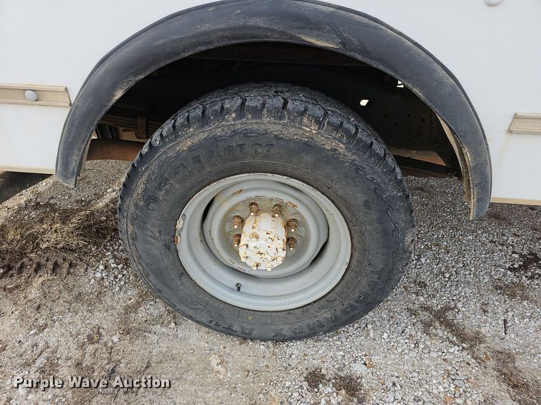 image for item EJ5855 2012 Ford E350 Super Duty  box truck