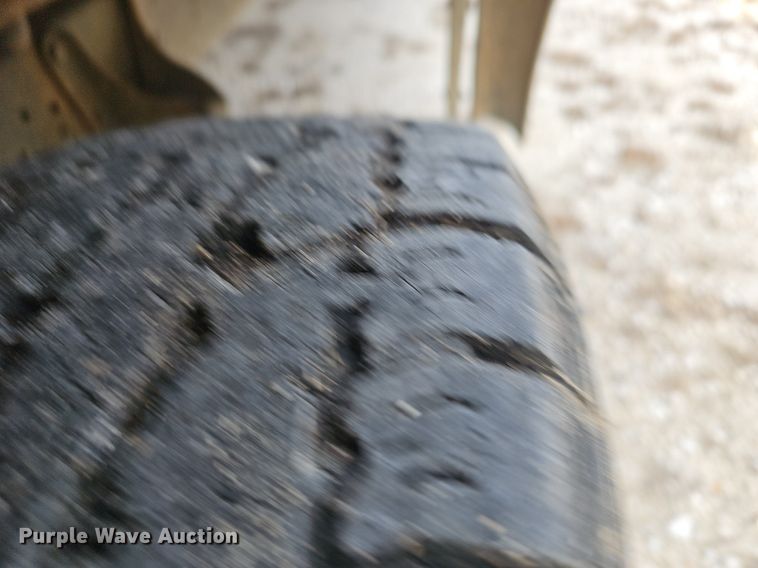 image for item EJ5855 2012 Ford E350 Super Duty  box truck