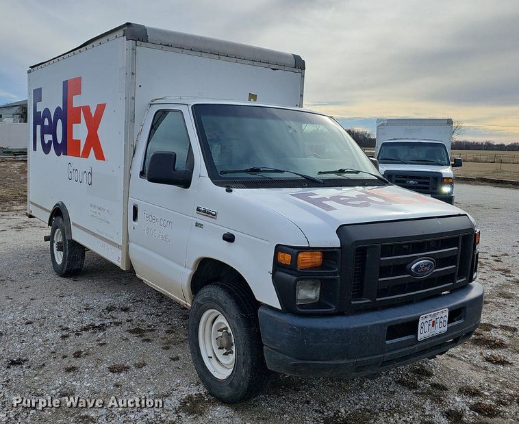 image for item EJ5856 2012 Ford E350 Super Duty box truck