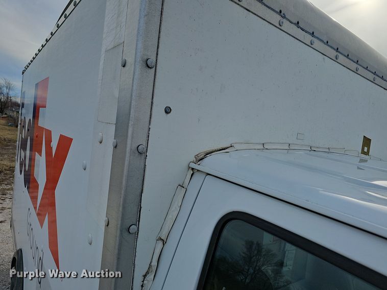 image for item EJ5856 2012 Ford E350 Super Duty box truck