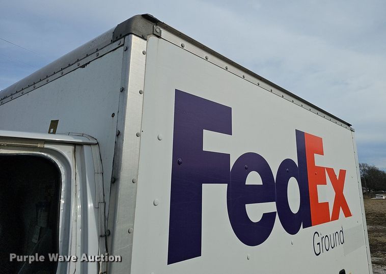 image for item EJ5856 2012 Ford E350 Super Duty box truck