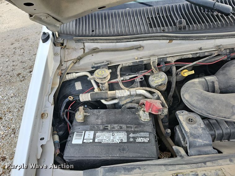 image for item EJ5856 2012 Ford E350 Super Duty box truck