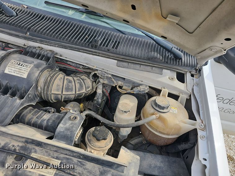 image for item EJ5856 2012 Ford E350 Super Duty box truck