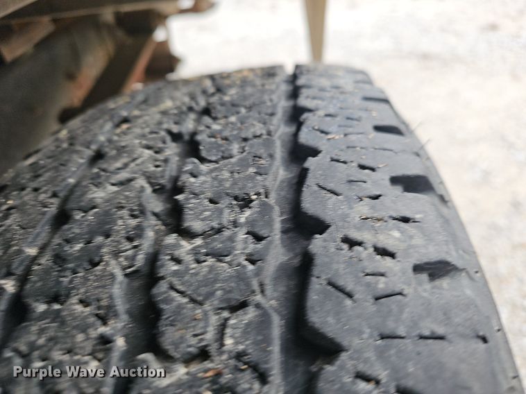 image for item EJ5856 2012 Ford E350 Super Duty box truck