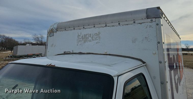 image for item EJ5857 2012 Ford E350 Super Duty box truck