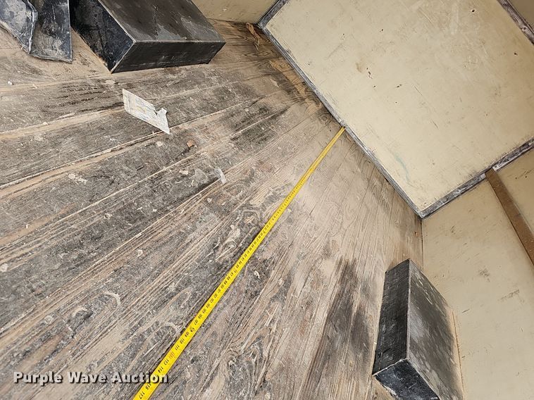 image for item EJ5857 2012 Ford E350 Super Duty box truck