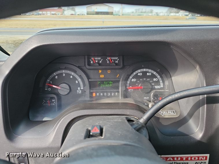 image for item EJ5857 2012 Ford E350 Super Duty box truck