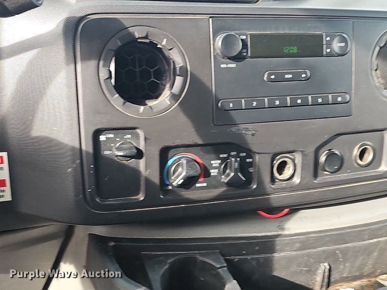 image for item EJ5857 2012 Ford E350 Super Duty box truck