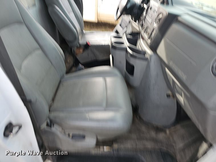 image for item EJ5857 2012 Ford E350 Super Duty box truck