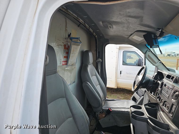 image for item EJ5857 2012 Ford E350 Super Duty box truck