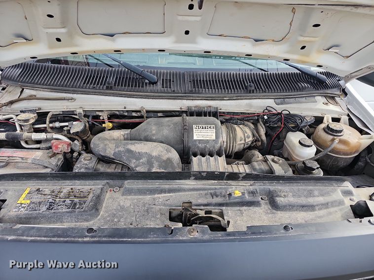 image for item EJ5857 2012 Ford E350 Super Duty box truck