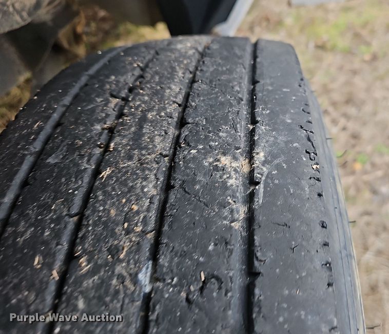 image for item EJ5857 2012 Ford E350 Super Duty box truck