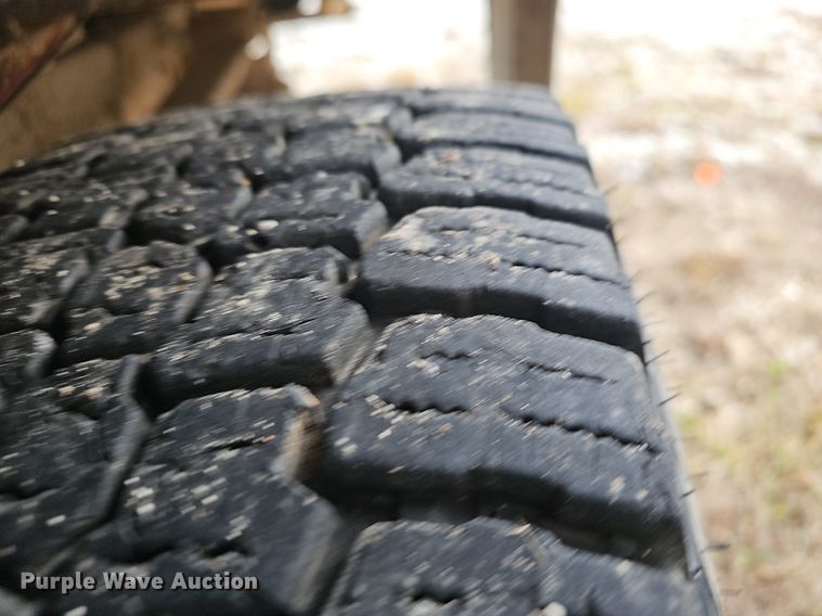 image for item EJ5857 2012 Ford E350 Super Duty box truck