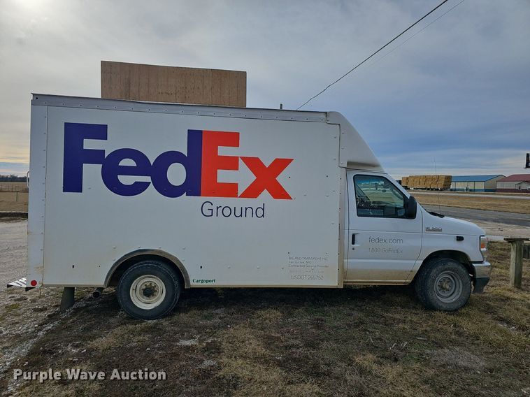 image for item EJ5858 2021 Ford E350 Super Duty delivery van