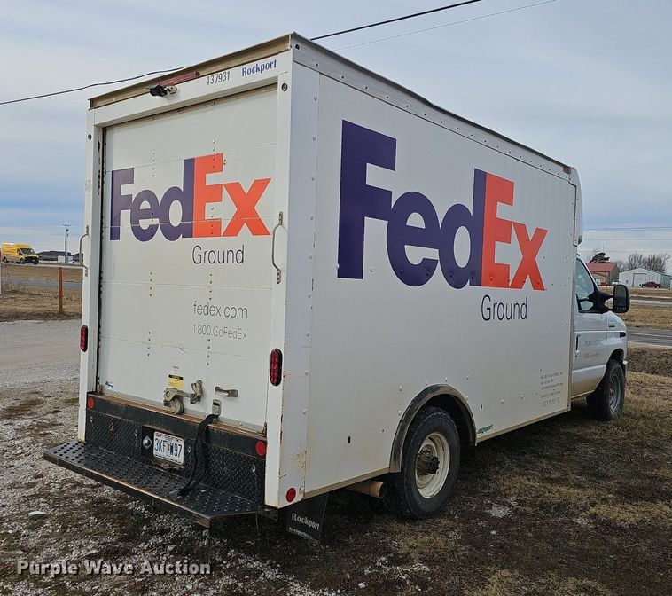 image for item EJ5858 2021 Ford E350 Super Duty delivery van