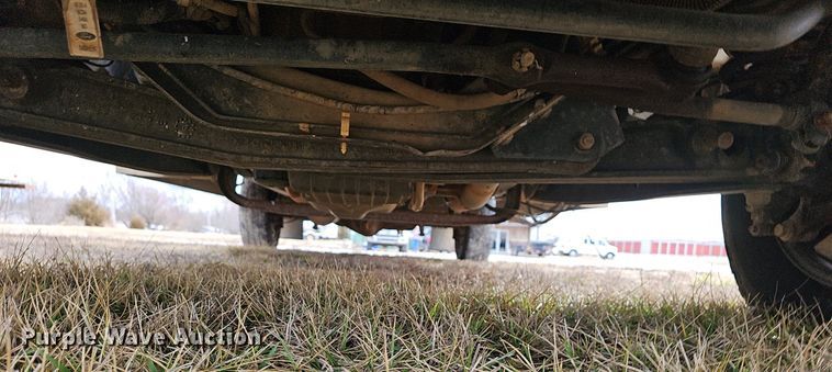 image for item EJ5858 2021 Ford E350 Super Duty delivery van