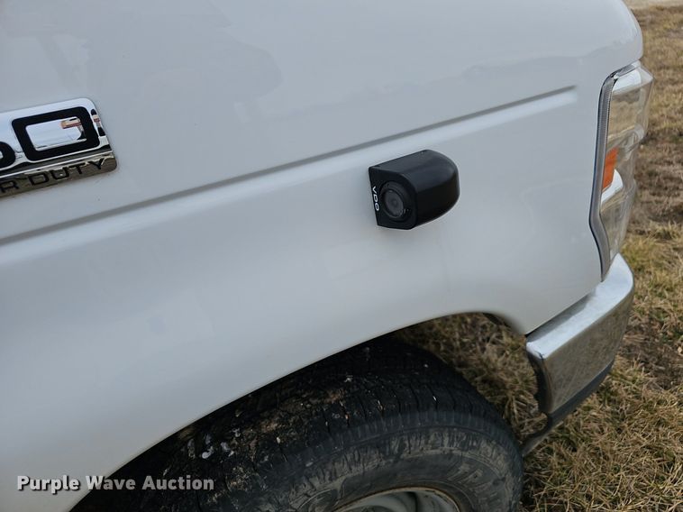 image for item EJ5858 2021 Ford E350 Super Duty delivery van