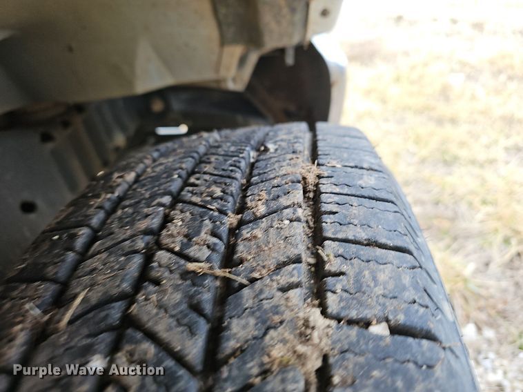 image for item EJ5858 2021 Ford E350 Super Duty delivery van