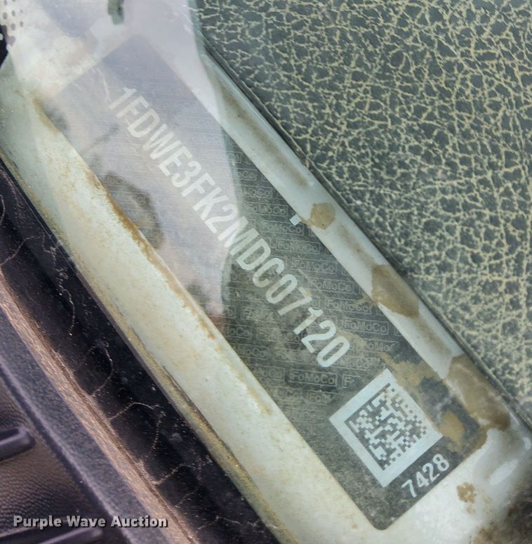 image for item EJ5858 2021 Ford E350 Super Duty delivery van