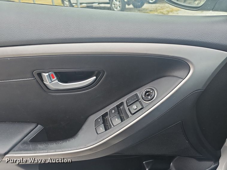 image for item EJ5871 2013 Hyundai  Elantra GT 