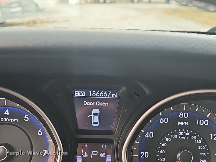 image for item EJ5871 2013 Hyundai  Elantra GT 