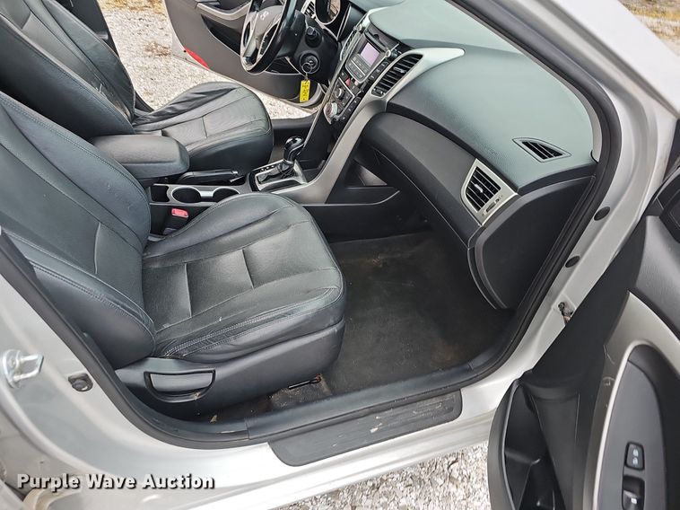 image for item EJ5871 2013 Hyundai  Elantra GT 