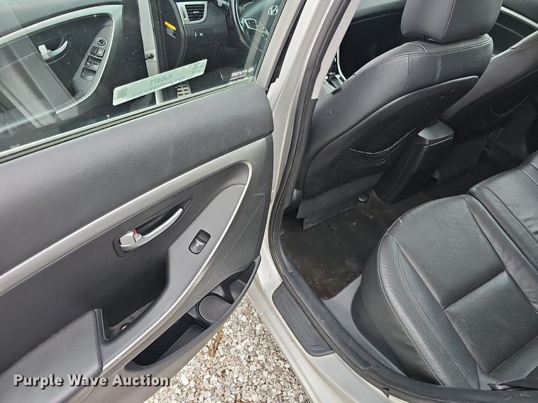 image for item EJ5871 2013 Hyundai  Elantra GT 