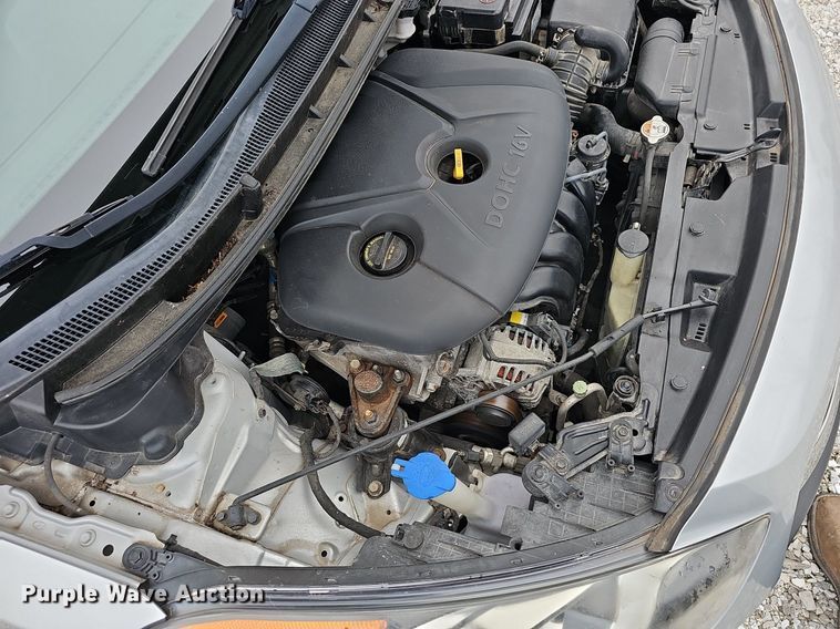 image for item EJ5871 2013 Hyundai  Elantra GT 