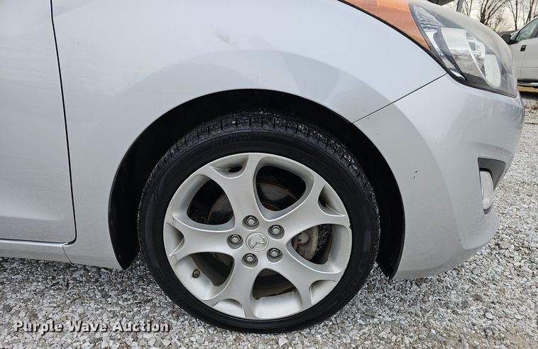 image for item EJ5871 2013 Hyundai  Elantra GT 