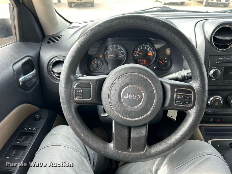 image for item EK4019 2015 Jeep Patriot SUV