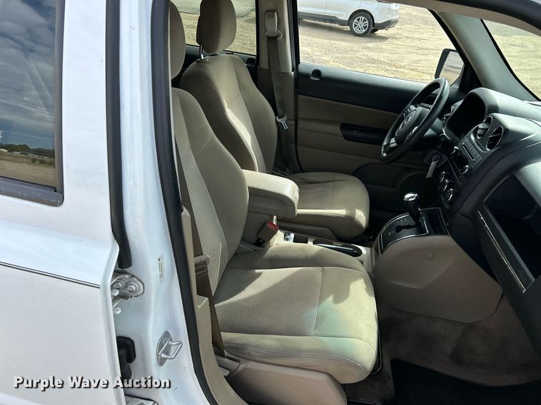 image for item EK4019 2015 Jeep Patriot SUV