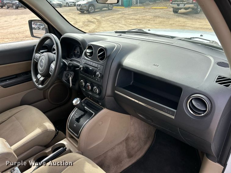 image for item EK4019 2015 Jeep Patriot SUV