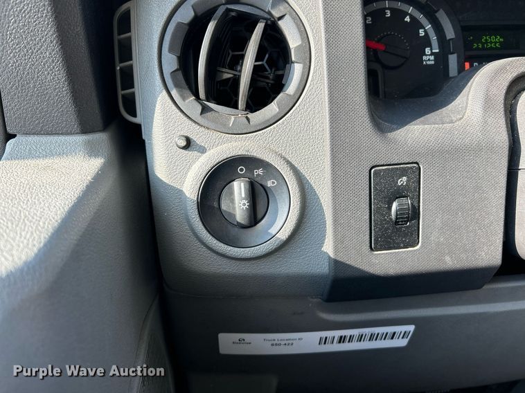 image for item EK4023 2012 Ford E450 Super Duty box truck