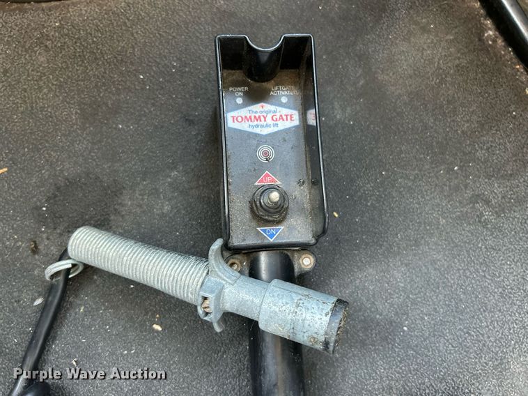 image for item EK4023 2012 Ford E450 Super Duty box truck