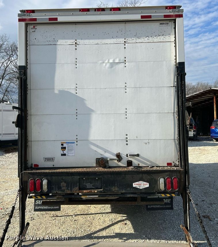 image for item EK4023 2012 Ford E450 Super Duty box truck