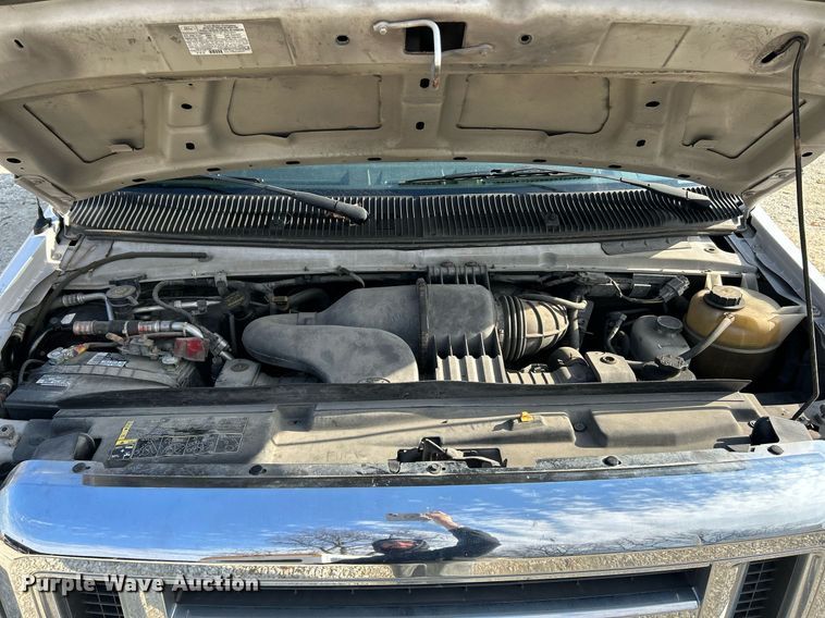 image for item EK4023 2012 Ford E450 Super Duty box truck