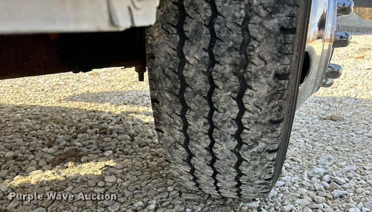 image for item EK4023 2012 Ford E450 Super Duty box truck