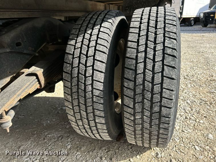 image for item EK4023 2012 Ford E450 Super Duty box truck