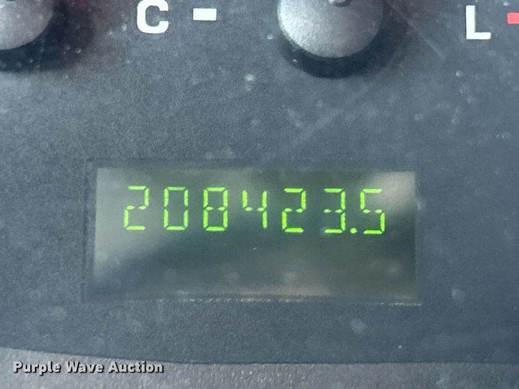 image for item EK4027 2004 Ford E450 Super Duty box truck